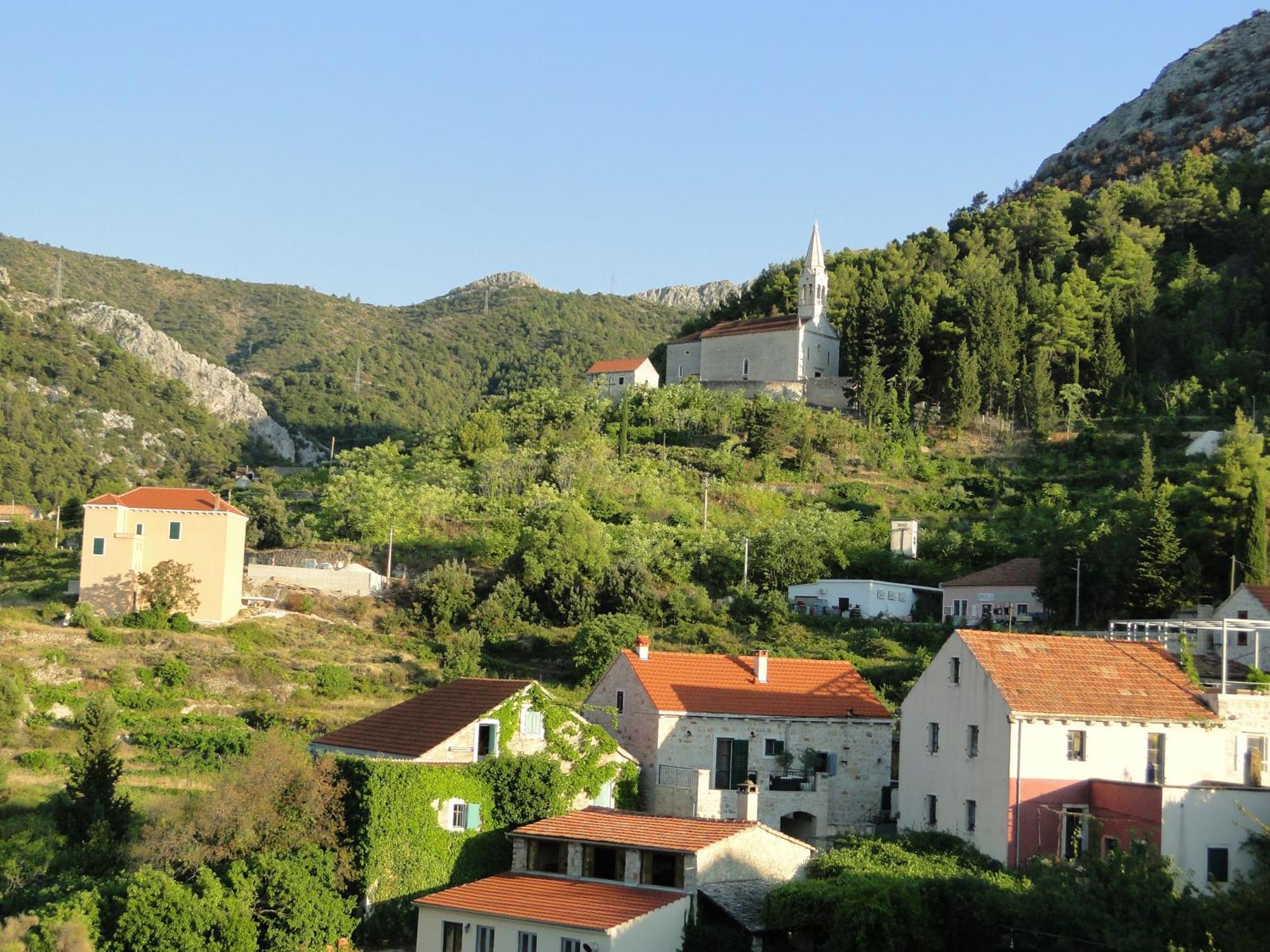 Heritage Apartments Kyra & Fox In Pitve, Hvar Exterior foto